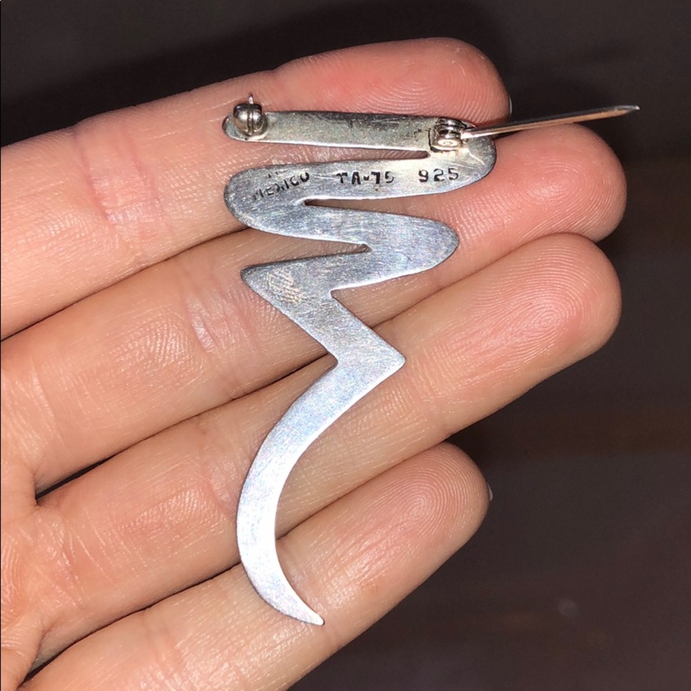 Sterling Silver Zigzag Jacket Brooch - image 4